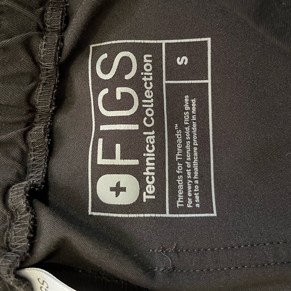 Figs Jogger Scrubs - Picture 3 of 6